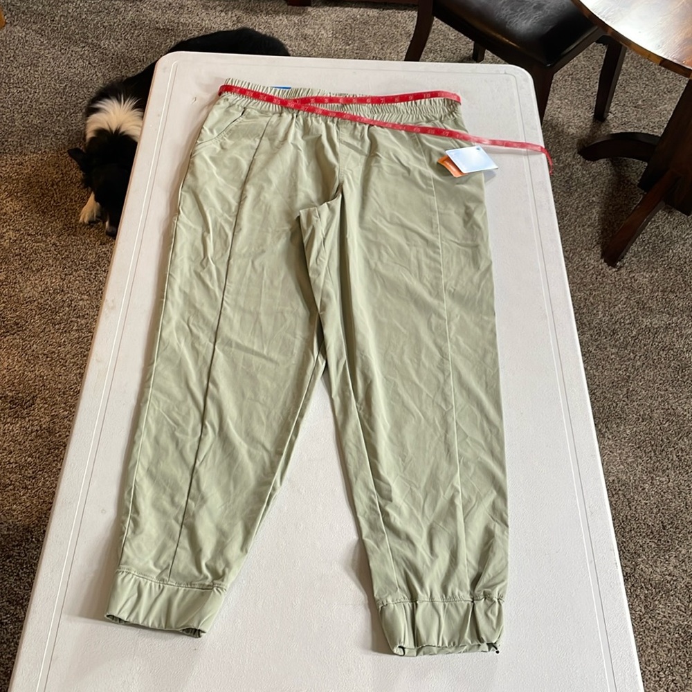 Columbia Joggers